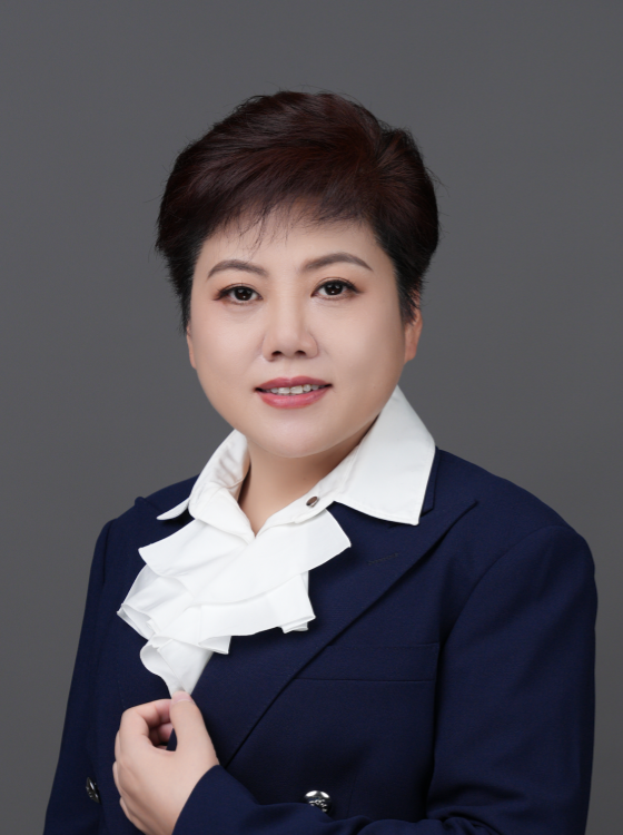 杨霞